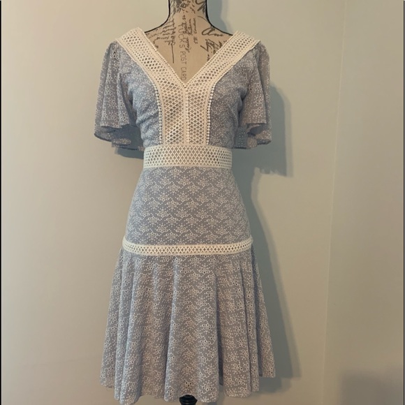 Gianni Bini Alice Lace Eyelet Dress NWT - Picture 5 of 11